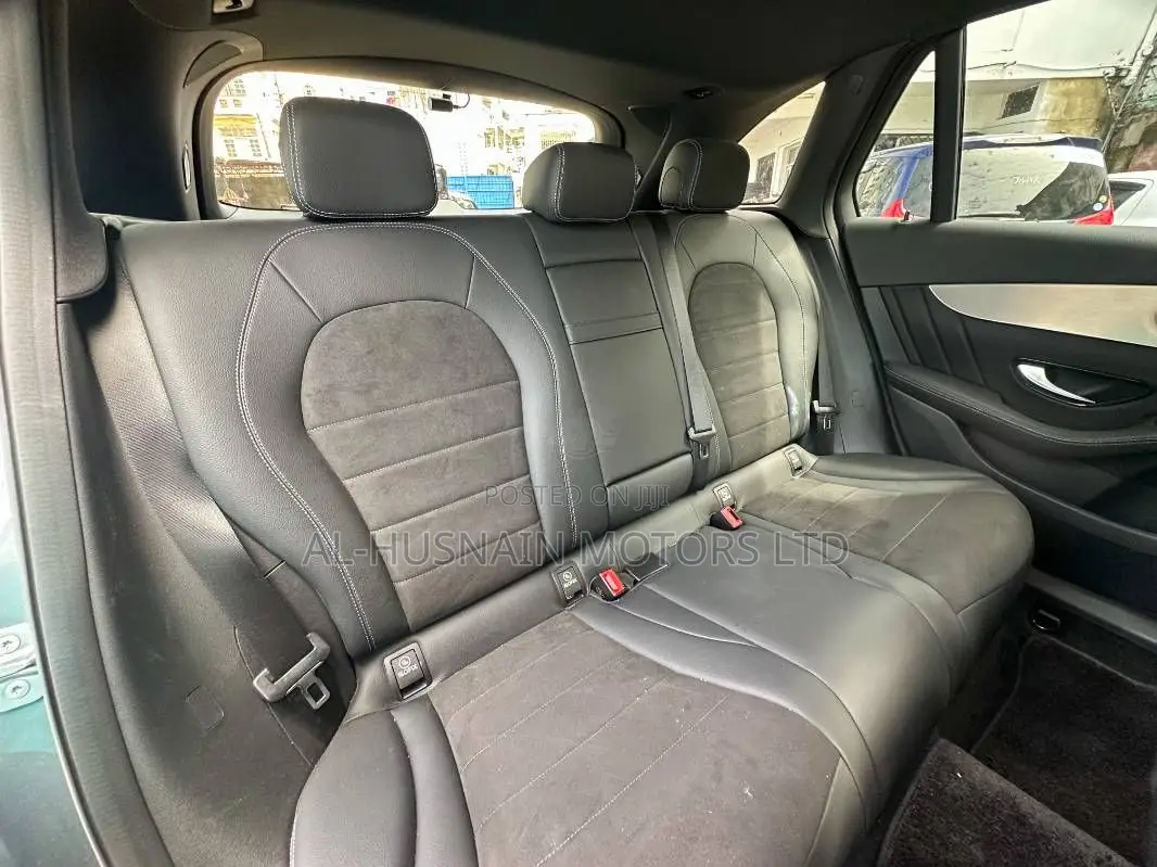 Mercedes-Benz 200 2019 Gray