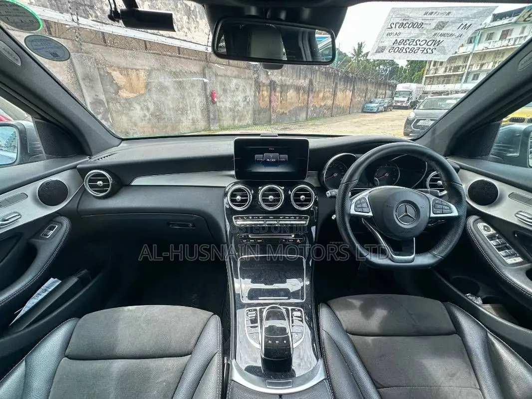 Mercedes-Benz 200 2019 Gray