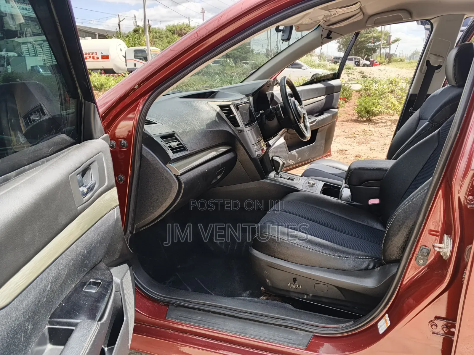 Subaru Legacy 2011 Red