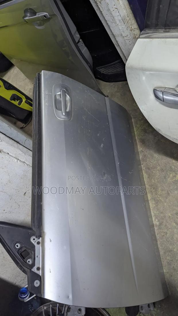 Subaru Impreza Gg2 /N10 Front Door