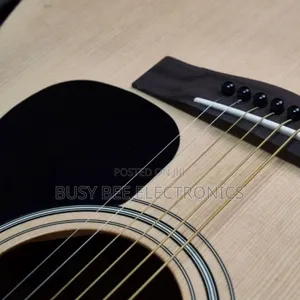 Yamaha F310 Acoustic Guitar