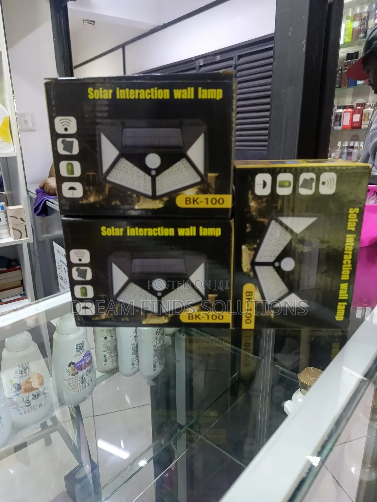 2pcs. Bk-100 Solar Interaction Wall Lamp 100 Led Outdoor Motion Sensor