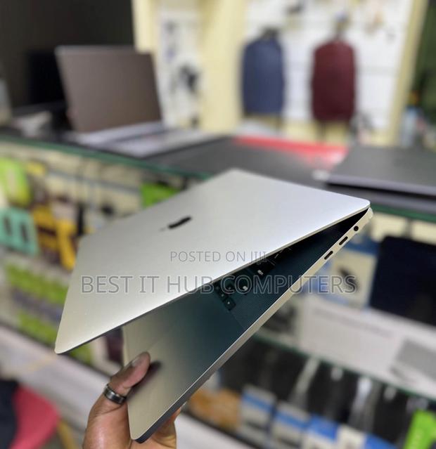 Laptop Apple MacBook Pro 2019 32GB Intel Core i7 SSD 512GB - thumbnail 5