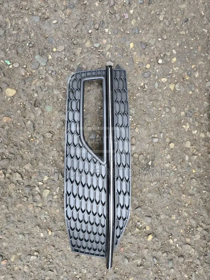 Audi A4 B8 2012-2015 Front Bumper Fog Light Cover