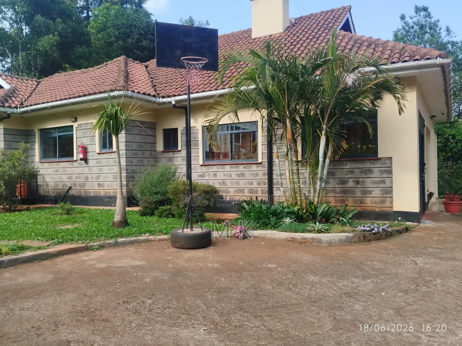 Airbnb , Three Bedroom Bungalow