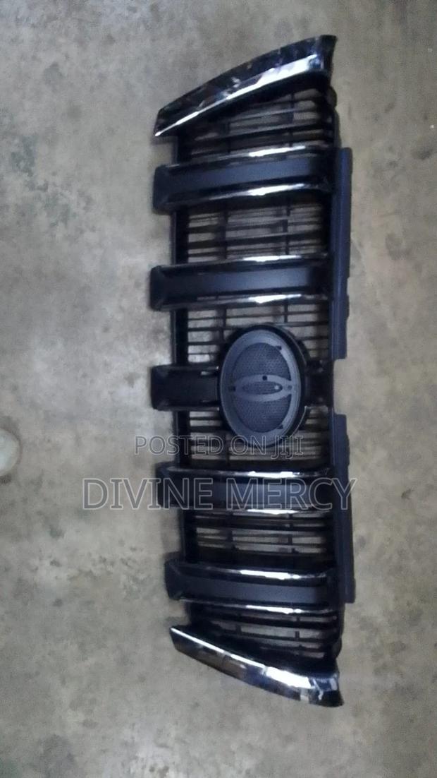 Prado Front Grill Original