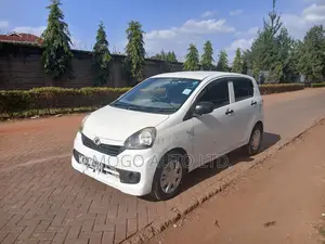 Daihatsu Mira 2015 White
