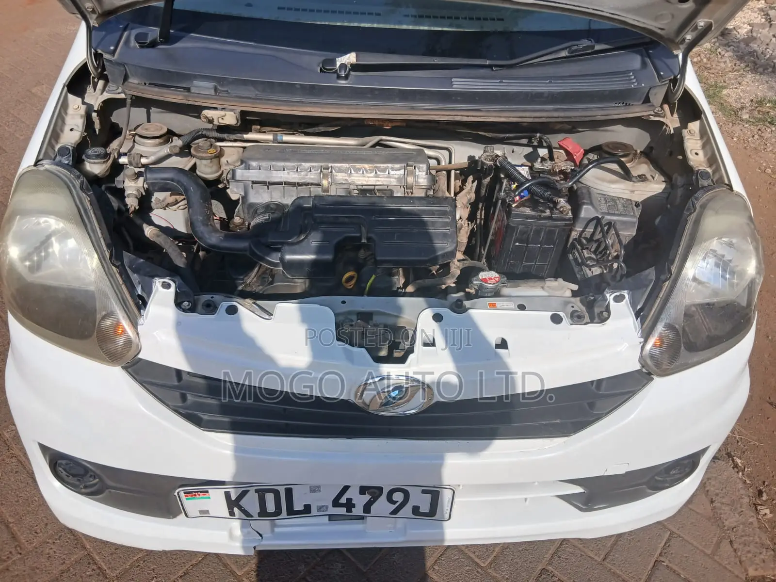 Daihatsu Mira 2015 White