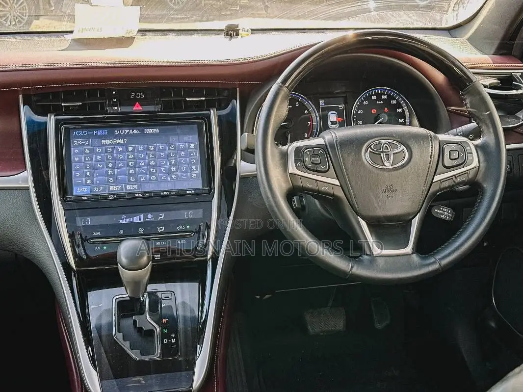 Toyota Harrier 2.0 2018 Black