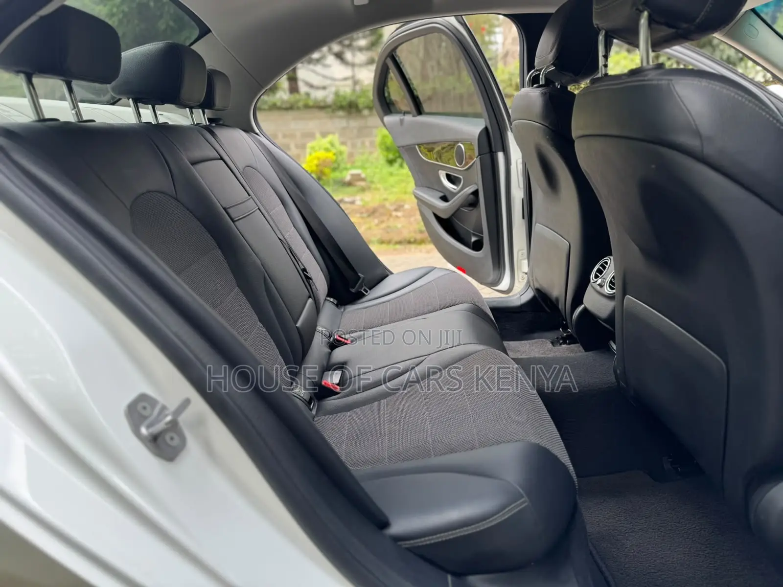 Mercedes-Benz C200 2016 White