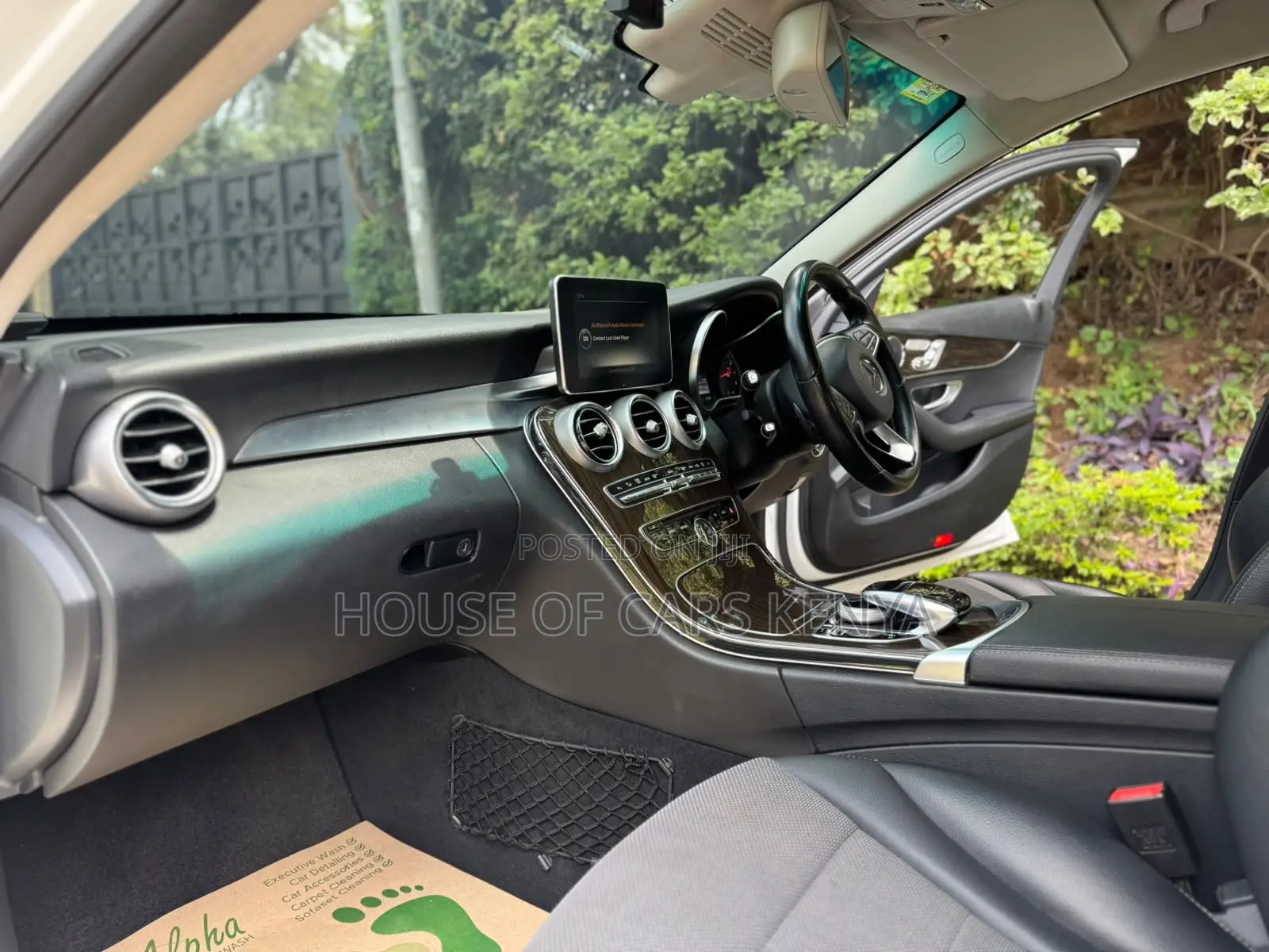 Mercedes-Benz C200 2016 White