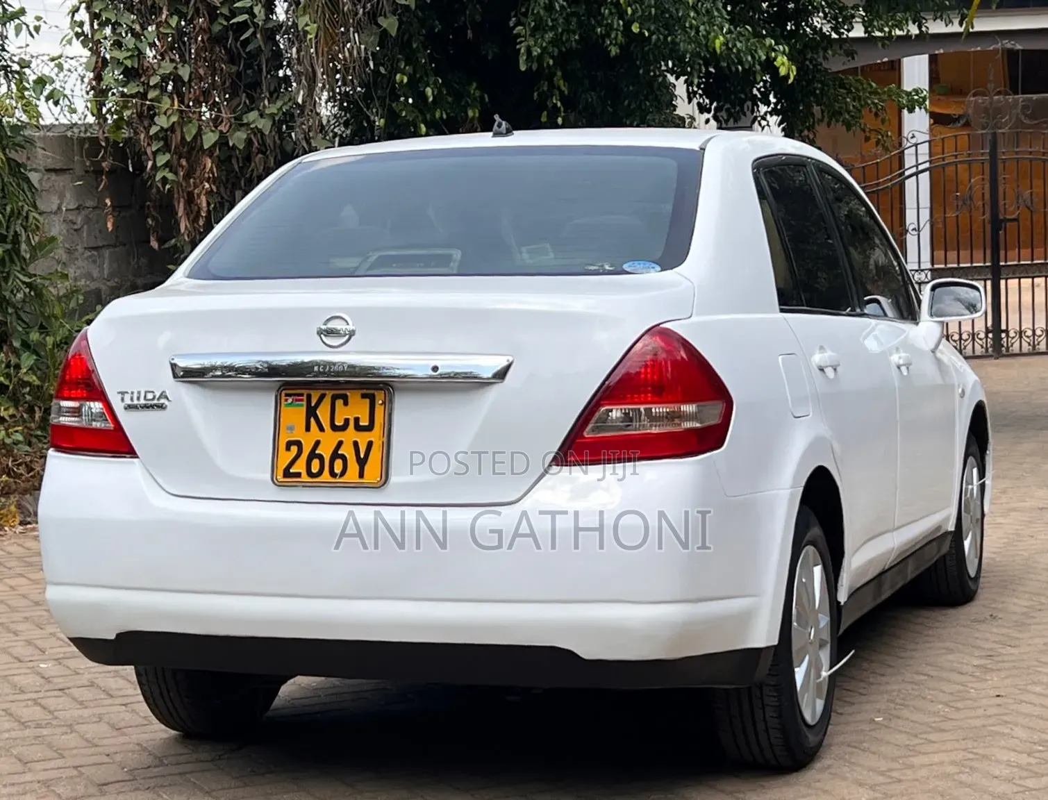Nissan Tiida 2009 White