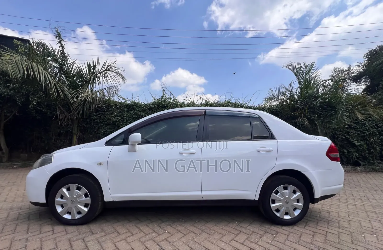 Nissan Tiida 2009 White