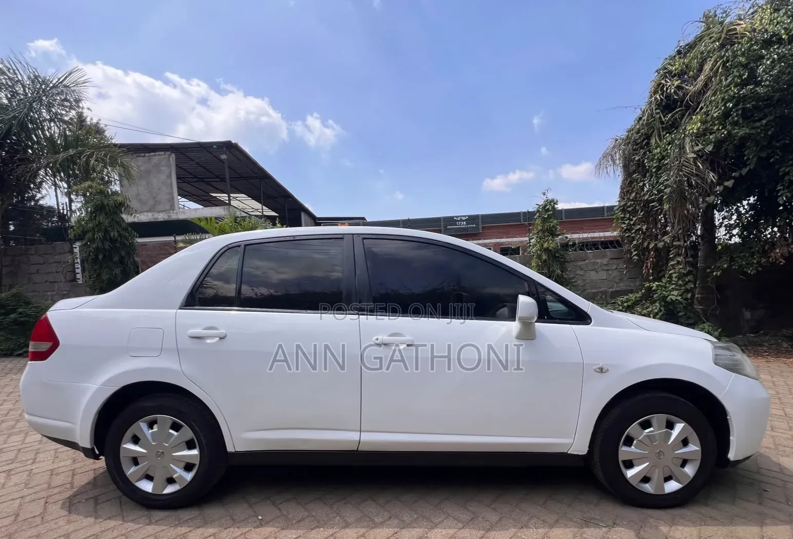 Nissan Tiida 2009 White