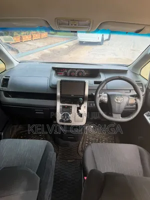 Toyota Noah 2012 Black
