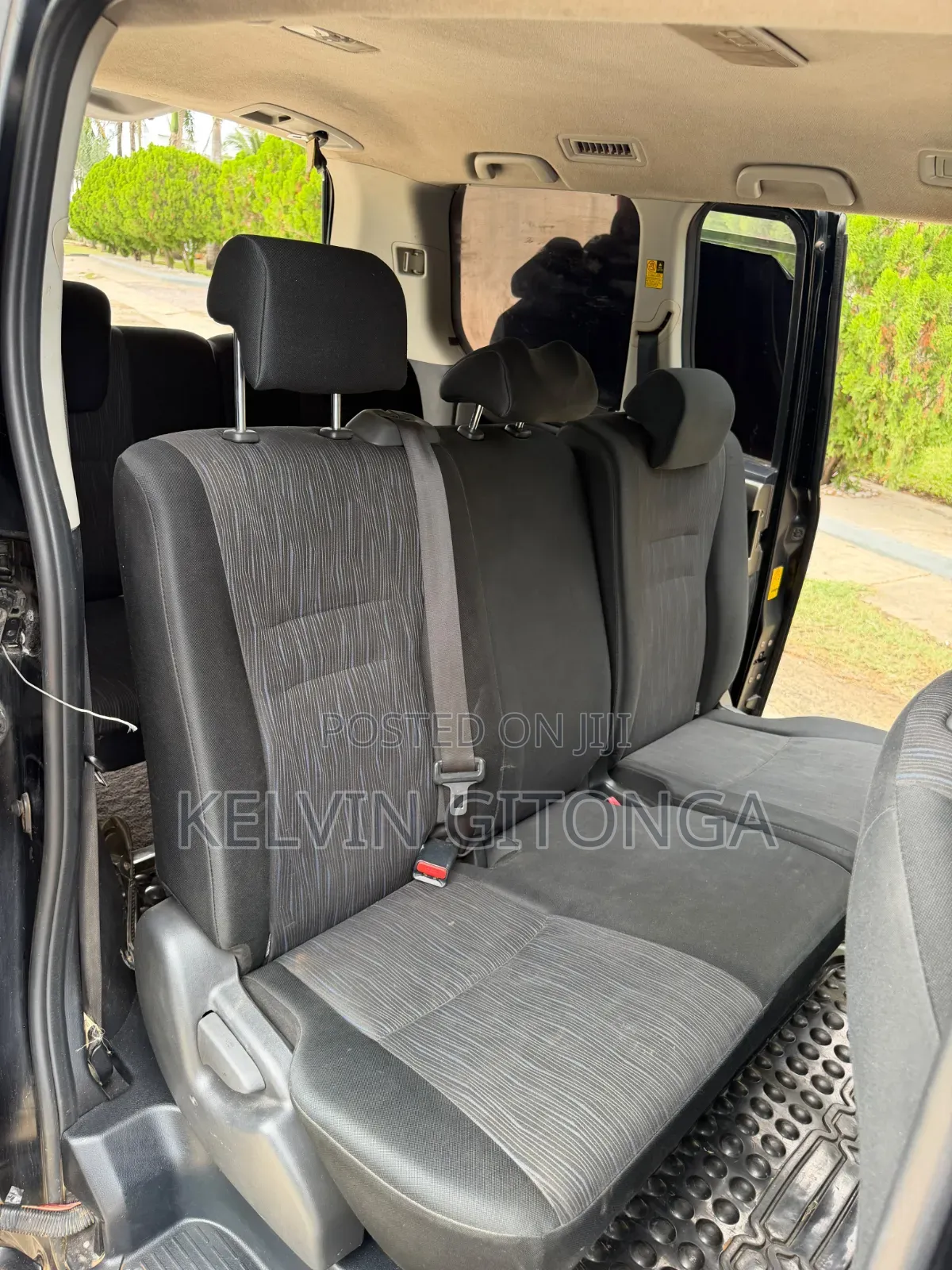 Toyota Noah 2012 Black