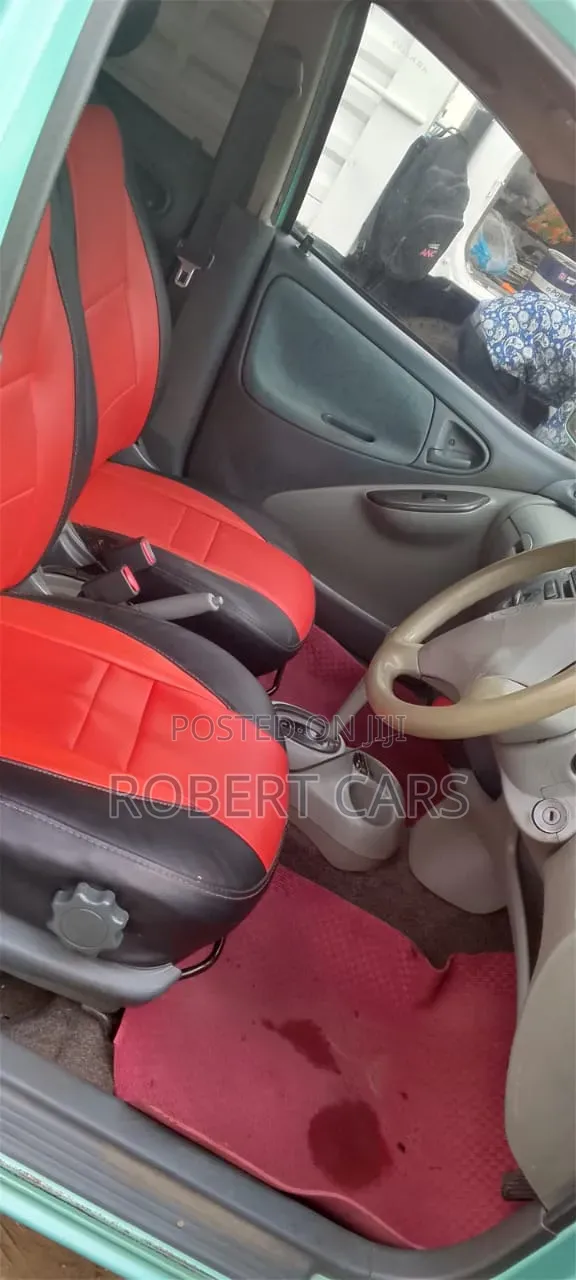 Toyota Vitz 2001 Green