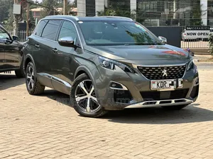 Peugeot 5008 2.0 BlueHDi 150 GT Line 2018 Green