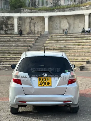 Honda Fit 2012 Silver