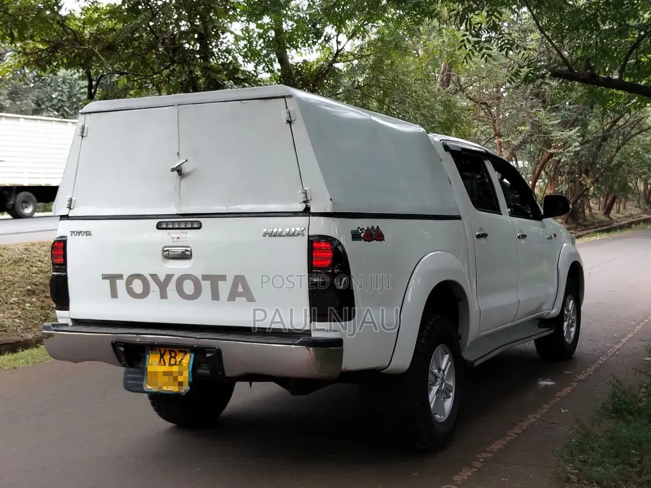 Toyota Hilux 2014 White