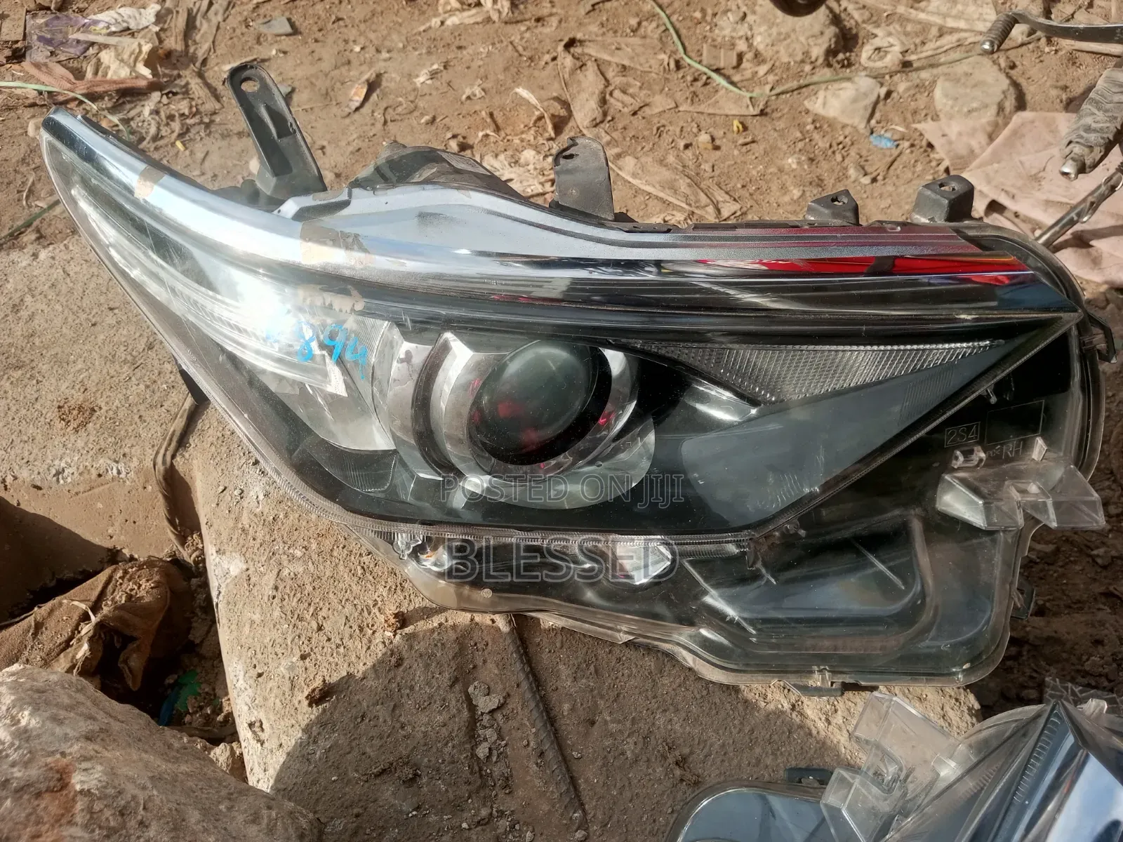 Auris 2016 Headlight