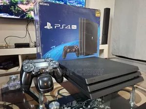 Playstation 4 Pro 1tb: 2 Original Controllers, Charging Dock, 10 Games