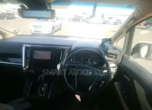 Toyota Vellfire 2018 White