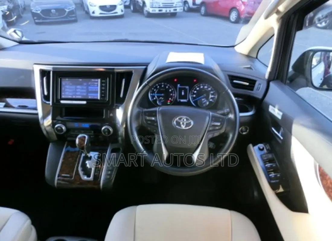Toyota Vellfire 2018