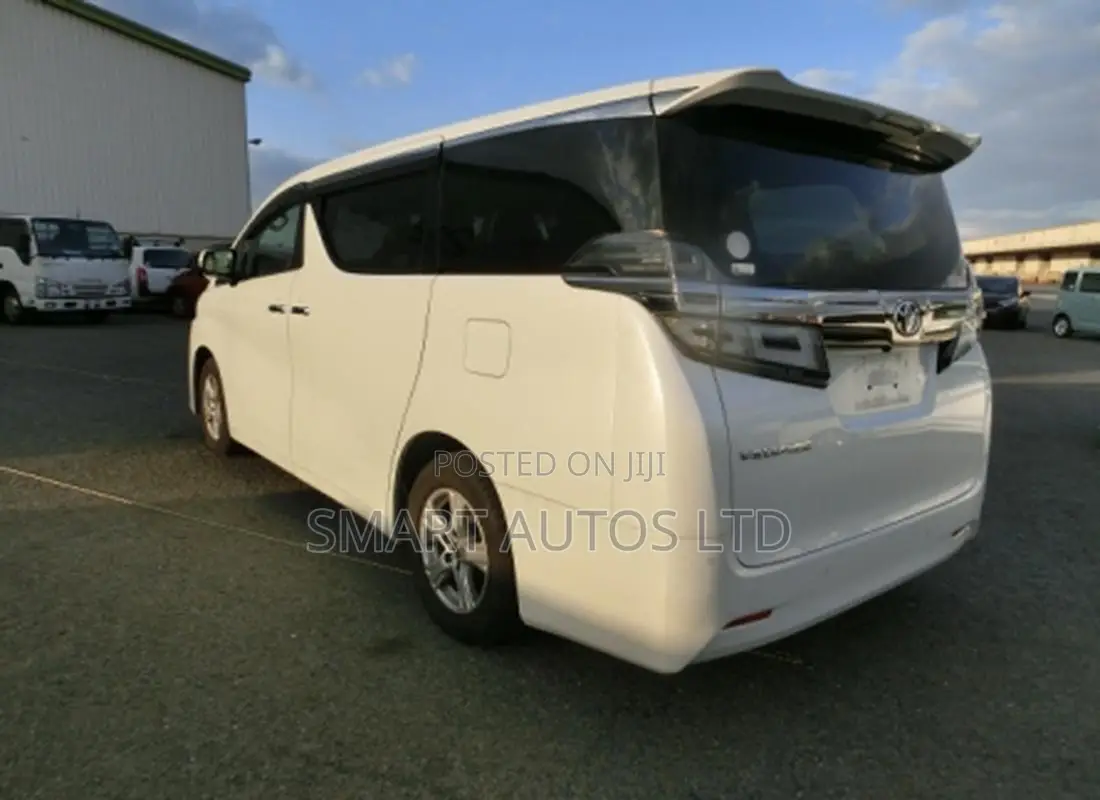Toyota Vellfire 2018