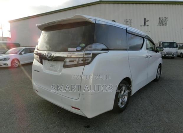 Toyota Vellfire 2018 - thumbnail 14