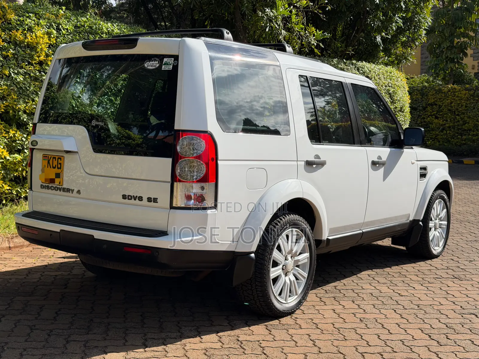 Land Rover Lr4 4dr SUV 4WD (3.0L 6cyl S/C 8A) 2014 White