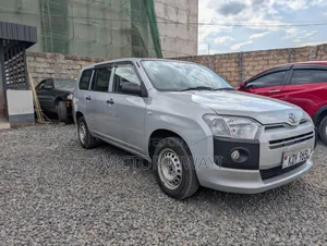 Toyota Succeed 2019 Silver