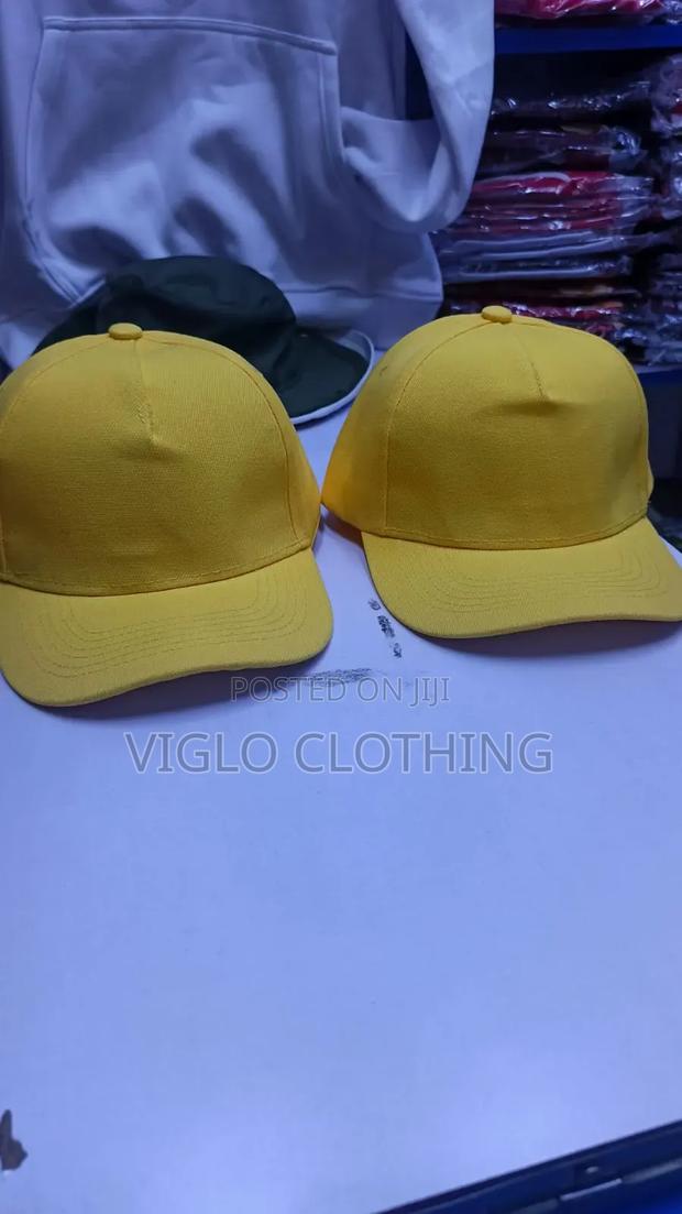 Yellow Caps - thumbnail 2