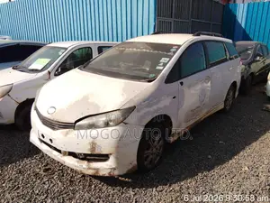 Toyota Wish 2011 White
