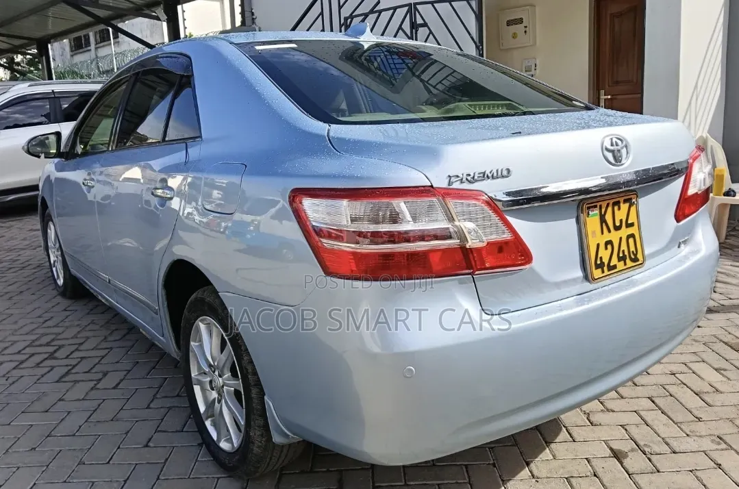 Toyota Premio 2013 Gray