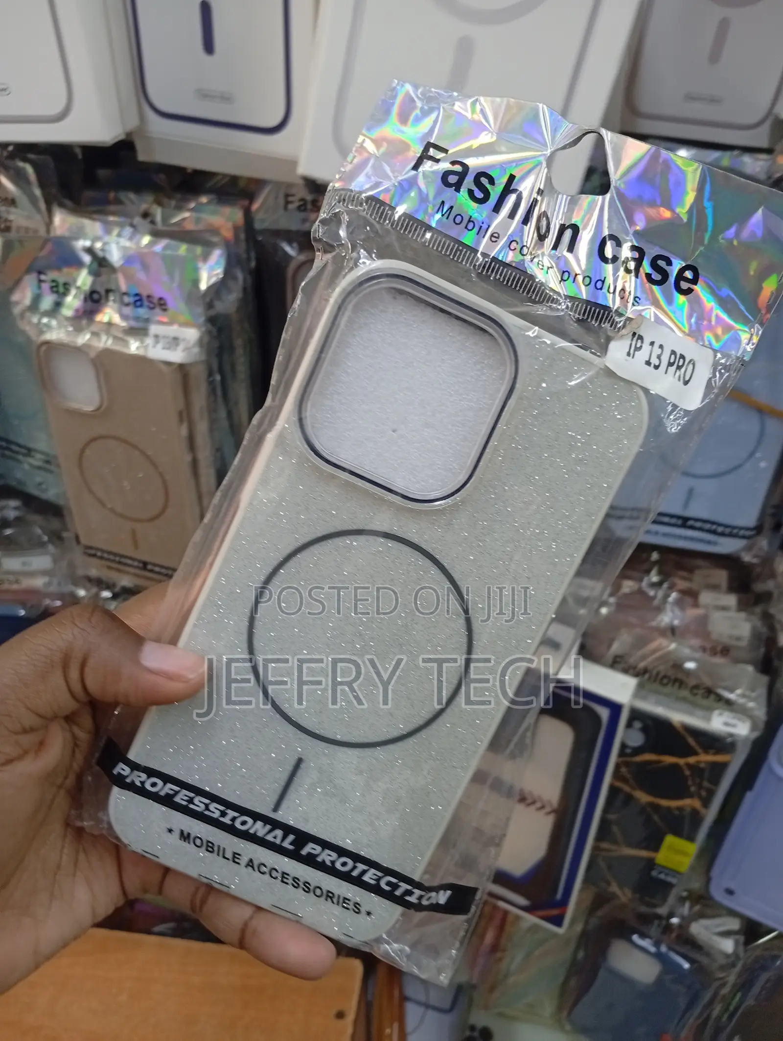 iPhone 13 Pro Silver Glitter Magsafe-Compatible "Fashion Case