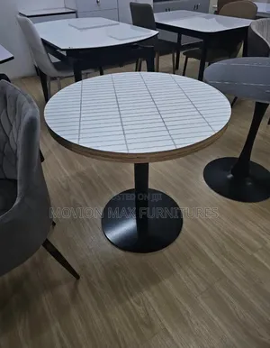 Round Wooden Dinning Table