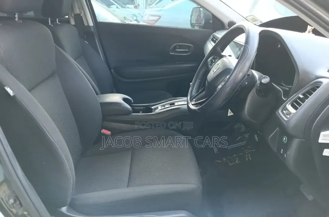 Honda Vezel 2017 Green