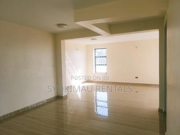 5bdrm Maisonette in Gateway Mall Area for rent - thumbnail 2