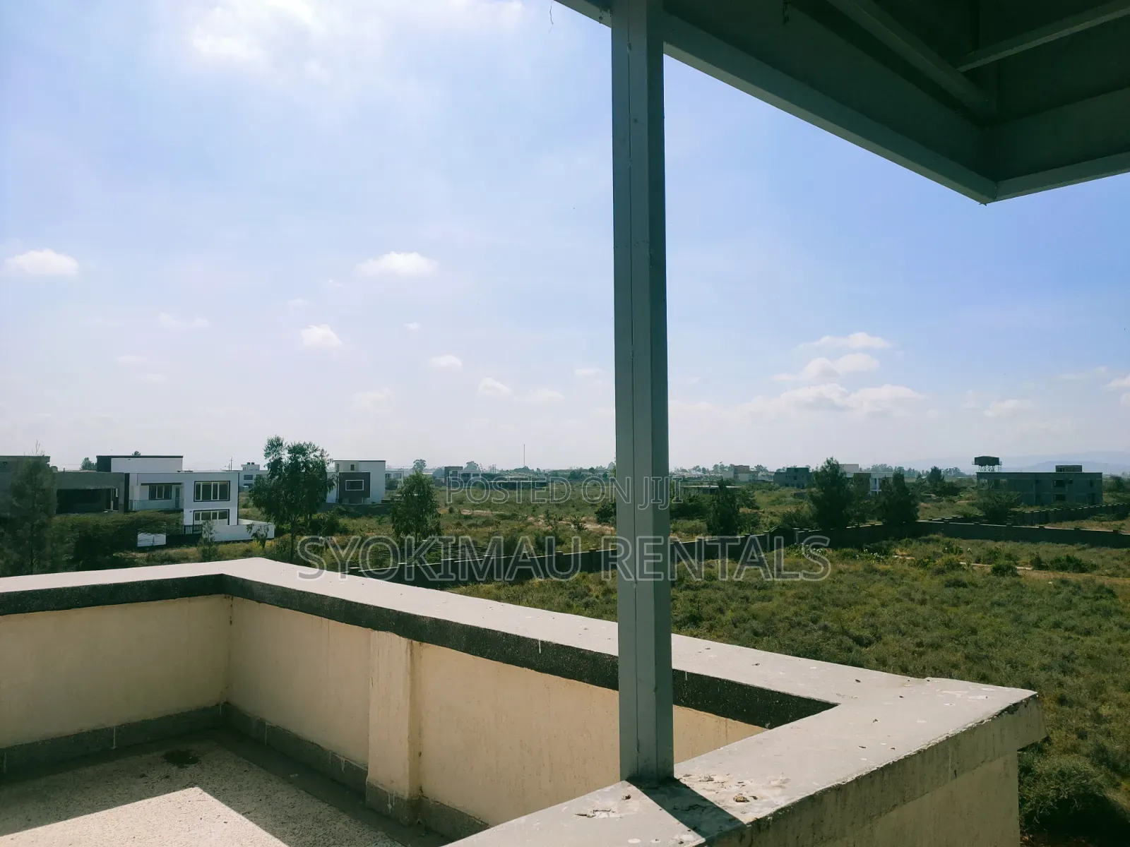 5bdrm Maisonette in Gateway Mall Area for rent