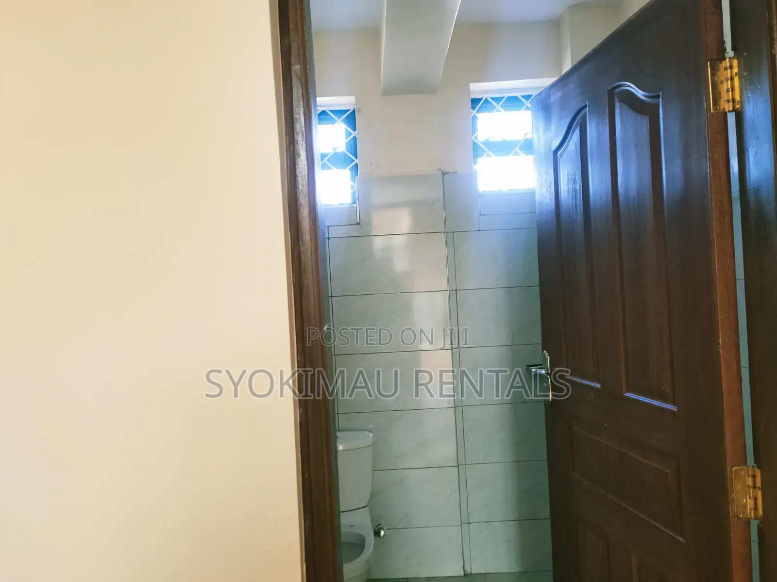 5bdrm Maisonette in Gateway Mall Area for rent