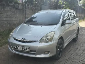 Toyota Wish 2005 Silver