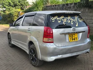 Toyota Wish 2005 Silver