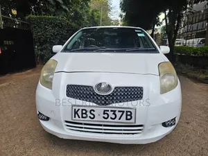 Toyota Vitz 1.0 FWD 5dr 2007 White