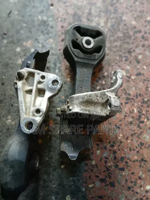 Honda Fit Gearbox Mountain Cremp
