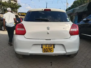 Suzuki Swift 2017 Pearl