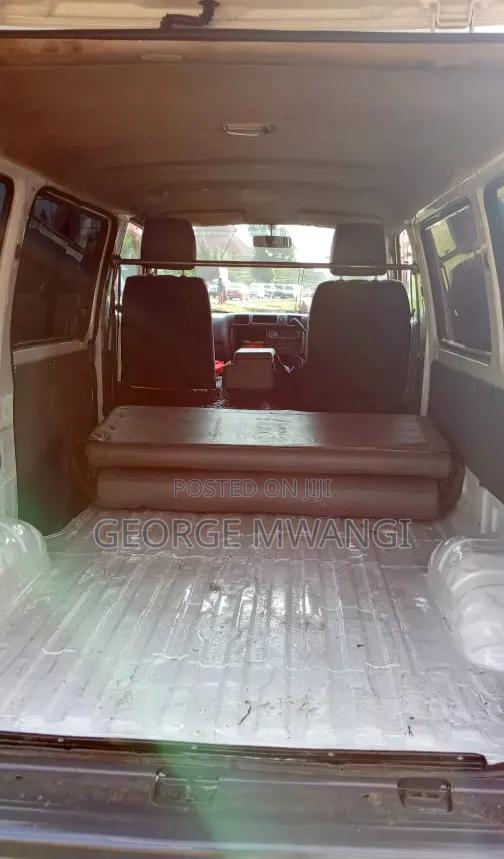 Mazda Bongo 2012 White - thumbnail 4