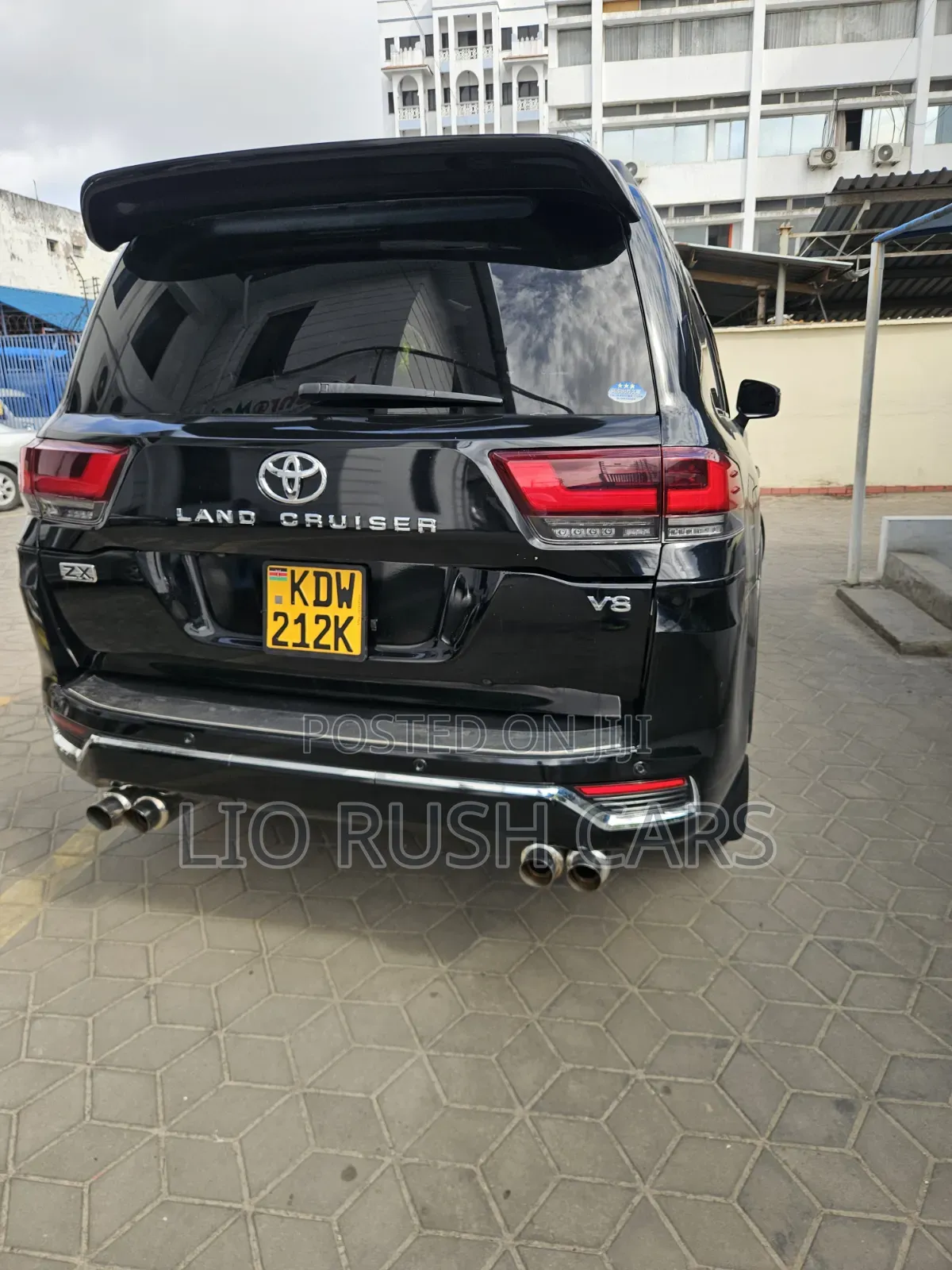 Toyota Land Cruiser 2016 Black