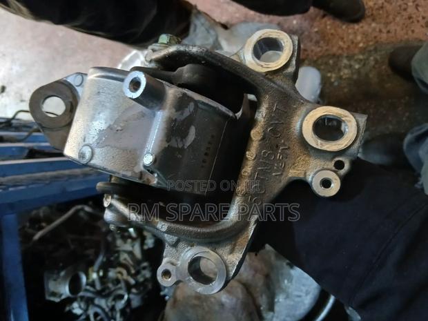 Honda Insight Gearbox Mountain Clemp - thumbnail 2