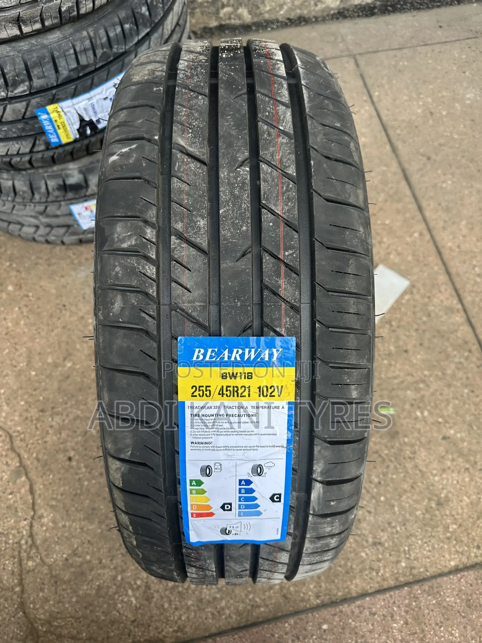 255/45r21 Bearway Tires